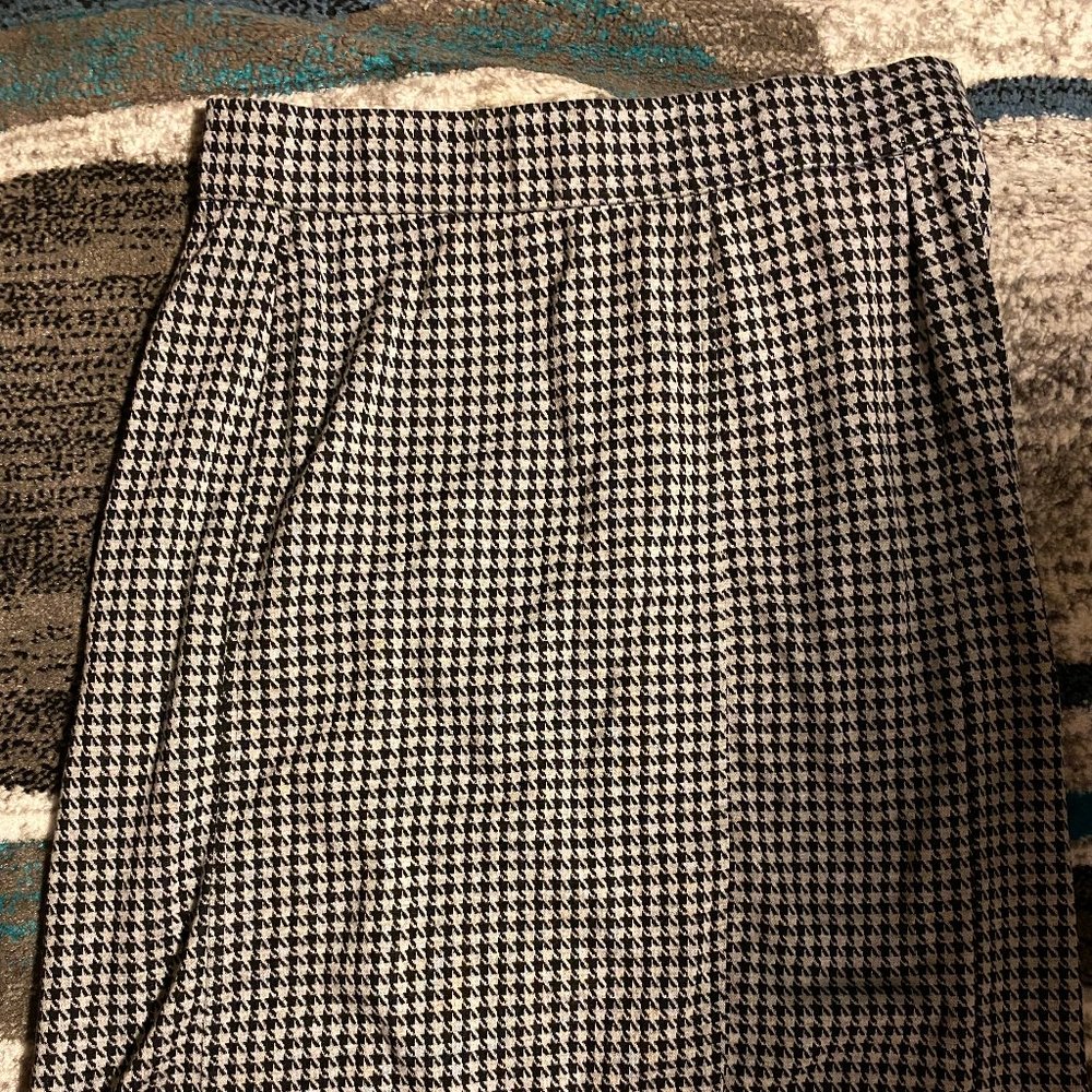 Black and Grey Houndstooth Pencil Skirt
